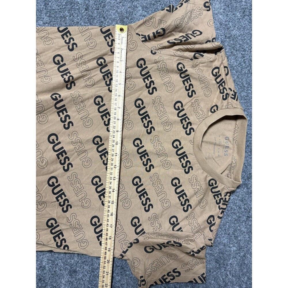 GUESS Shirt Mens M Beige Crew Neck Tagless Allover Logo Graphic Tee Casual - Picture 4 of 5
